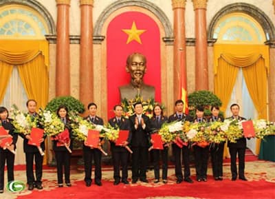 Chủ tịch nước Trương Tấn Sang trao các quyết định bổ nhiệm cán bộ ngành Kiểm sát và Tòa án