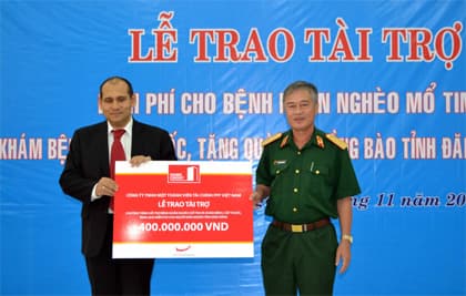 Tiếp nhận kinh phí hỗ trợ bệnh nhân nghèo mổ tim