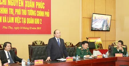 Phó Thủ tướng Nguyễn Xuân Phúc làm việc với Quân khu 2