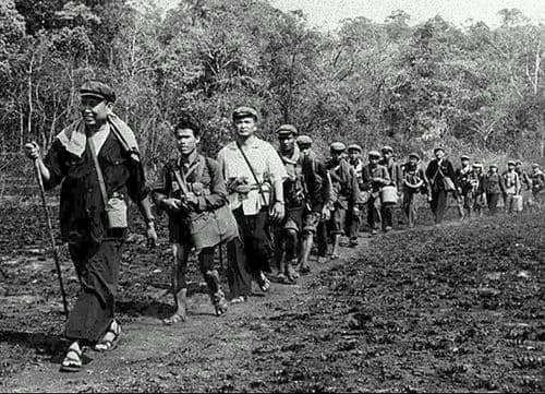 Kỳ 1: Những kẻ phản bội
