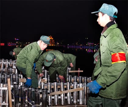 Để đêm pháo hoa thêm rực rỡ sắc màu