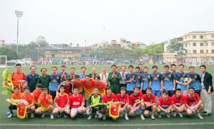 Những trận đấu của tình đồng đội