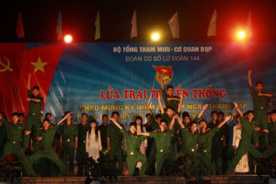 Thắp sáng ngọn lửa tình quân dân