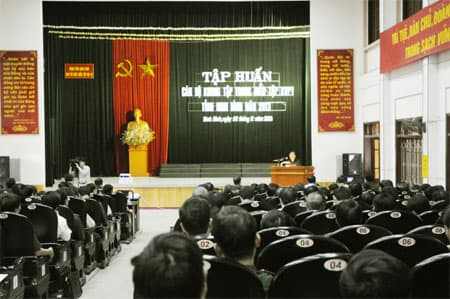 Tập huấn cán bộ khung diễn tập khu vực phòng thủ tỉnh năm 2013