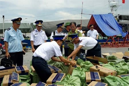 Muốn chống buôn lậu tốt phải dựa vào dân