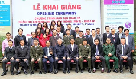 Khai mạc Khóa 1 đào tạo Thạc sĩ Quản trị An ninh phi truyền thống đầu tiên ở Việt Nam
