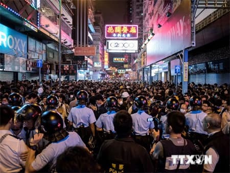 Hong Kong: Người khởi xướng phong trào “Chiếm Trung tâm” kêu gọi người biểu tình giải tán