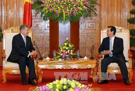 Thủ tướng Nguyễn Tấn Dũng tiếp Đại sứ Liên bang Nga