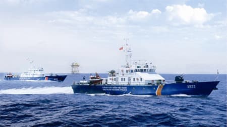 Cảnh sát biển Việt Nam điều 2 tàu tìm kiếm, cứu nạn máy bay Malaysia bị mất tích