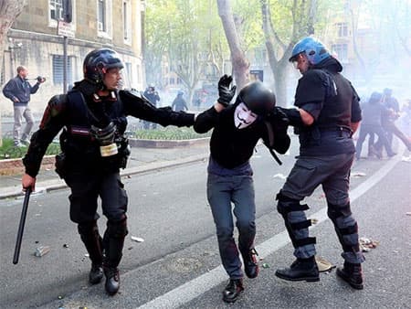 Italy: Rome tê liệt vì biểu tình