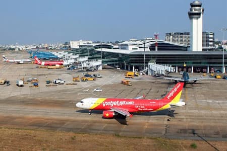 Bay miễn phí giữa Việt Nam và Singapore - nhận quà tặng mỗi ngày