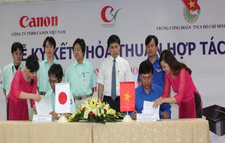 Tiếp tục đón nhận hồ sơ học bổng “Canon-Chắp cánh nhân tài”