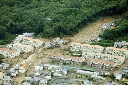 Sạt lở đất ở Nhật Bản, hàng chục người thiệt mạng và mất tích