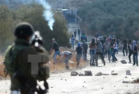Bạo lực giữa Irsael và Palestine tiếp tục lan rộng ở Bờ Tây và Dải Gaza