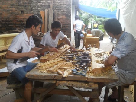 Vân Giang làm giàu từ nghề mộc