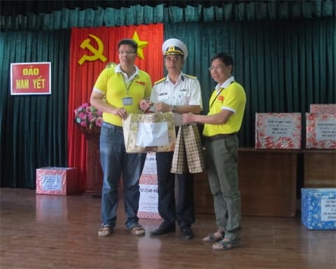 Người kết nối những tấm lòng vì biển, đảo quê hương