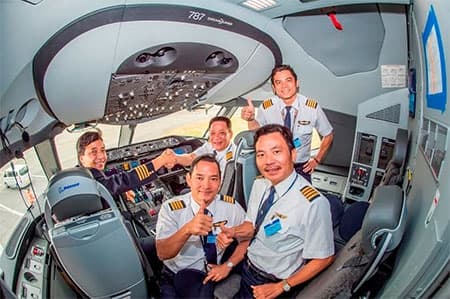 Phi công Vietnam Airlines đã sẵn sàng điều khiển máy bay Boeing 787 Dreamliner
