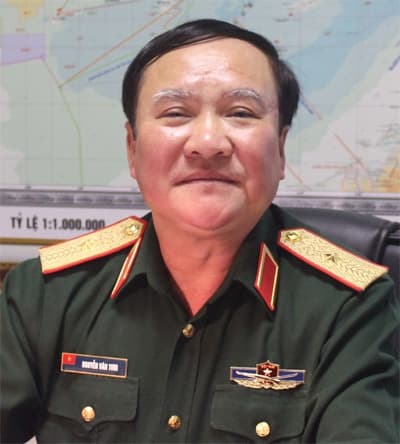 Xây dựng doanh trại khang trang, đồng bộ