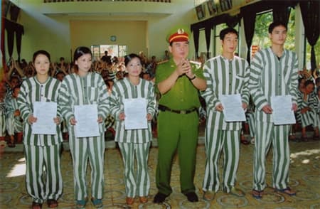 Người “vẽ” những nẻo đường hướng thiện