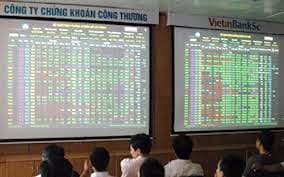 CTG – Cổ phiếu ngân hàng có mức sinh lời cao nhất năm 2012