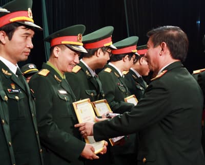 Rèn nên những học trò hết lòng vì người bệnh