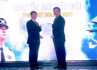 Đón nhận chứng chỉ Cơ sở huấn luyện bay cấp 3