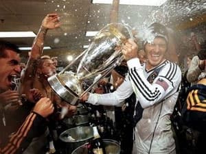 Beckham chia tay nước Mỹ bằng chiếc cúp vô địch