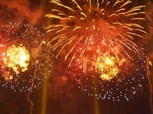 Hà Nội: Bắn pháo hoa tại 29 điểm dịp Tết Quý Tỵ