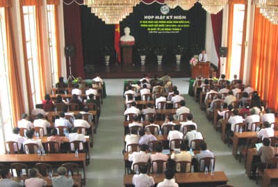 Họp mặt kỷ niệm ngày giải phóng miền Nam, thống nhất đất nước