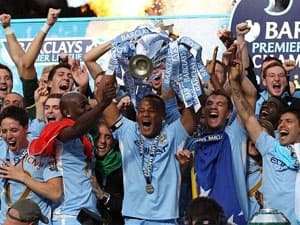 Manchester City đăng quang sau trận cầu điên rồ