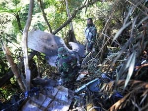 Kết thúc tìm kiếm nạn nhân vụ rơi máy bay Sukhoi của Nga