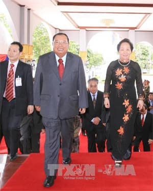 Phó chủ tịch nước Nguyễn Thị Doan thăm chính thức CHDCND Lào