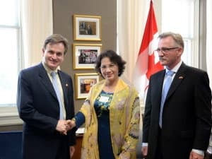 Tăng cường hợp tác nhiều mặt Việt Nam và Canada