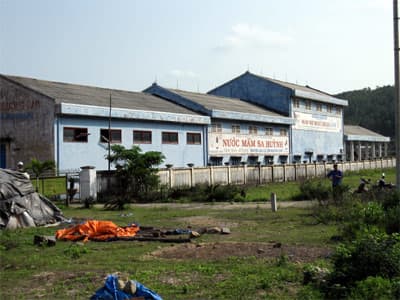 Quảng Ngãi: Bán nhà máy “chê” muối của diêm dân