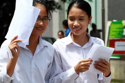 Lại nóng khâu tuyển sinh