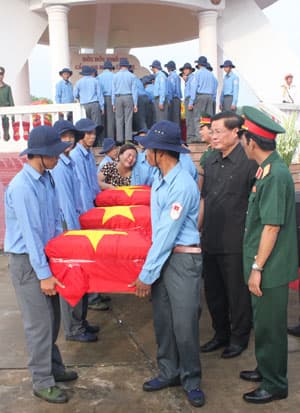 An táng 92 hài cốt liệt sĩ hy sinh trên chiến trường Campuchia
