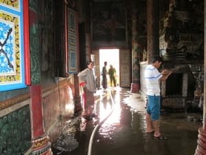Sóc Trăng lại cháy chùa do đốt nến trong chính điện