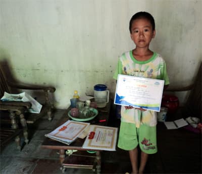 Ước mơ đến trường của cậu bé nghèo