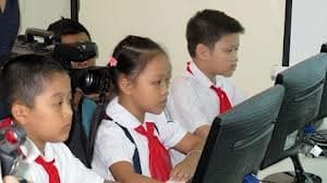Học sinh với “Giao thông thông minh” trên Internet