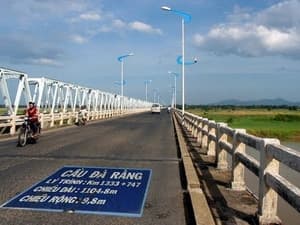 Đưa cầu Đà Rằng ở tỉnh Phú Yên hoạt động trở lại