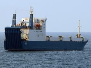 Yemen bắt giữ 1 tàu chở vũ khí bất hợp pháp