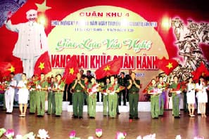 Giao lưu văn nghệ “Vang mãi khúc quân hành”