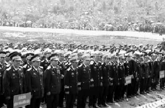 Tuổi trẻ lực lượng vũ trang học tập, noi gương Đại tướng Võ Nguyên Giáp