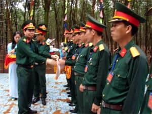 Tổ chức Hội thi “Bàn tay vàng” khai thác mủ cao su năm 2013