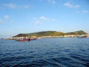 Quảng Ngãi tăng chuyến tàu đưa khách ra Lý Sơn
