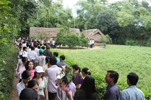 Du khách về thăm quê Bác tăng gấp 4 lần so với năm ngoái