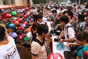 Triển khai đổi mũ bảo hiểm đạt chuẩn có trợ giá