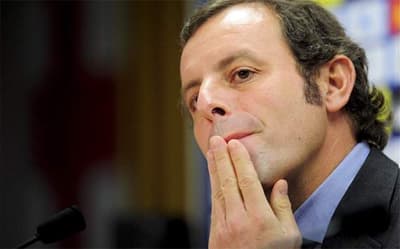 Sandro Rosell: Messi hoàn toàn trong sạch