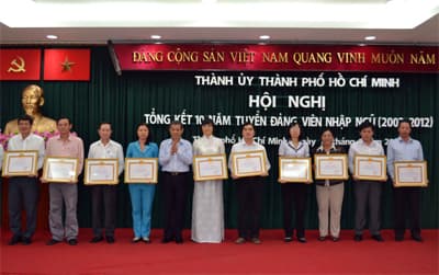 Tuyển chọn hơn 2.700 đảng viên nhập ngũ giai đoạn 2002-2012