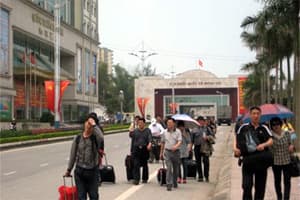 Nhóm du khách Việt Nam mắc kẹt tại Trung Quốc được đưa đến nơi an toàn
